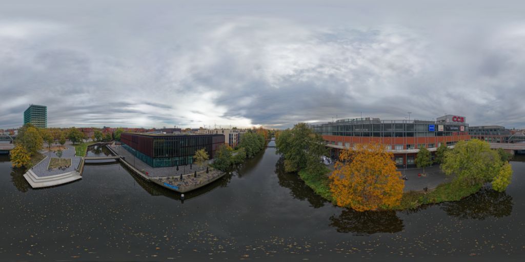 Hamburg-Bergedorf
Schleusengraben, CCB,
Update: Bau fertig
Körberhaus (ehem. Lichtwarkhaus)
zum Öffnen HIER klicken