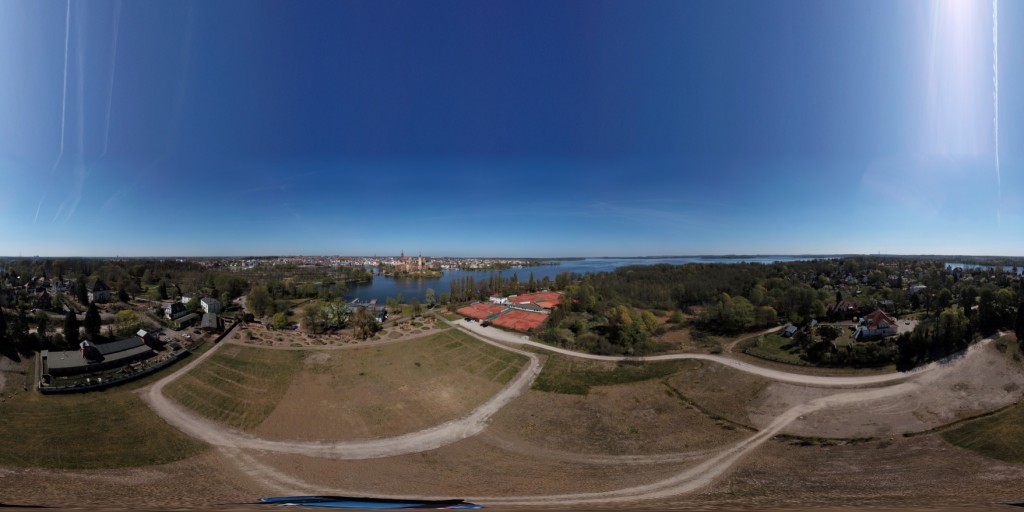 Schweriner Schloss - Ostern 2019
verschiedene Panoramen
zum Öffnen HIER klicken